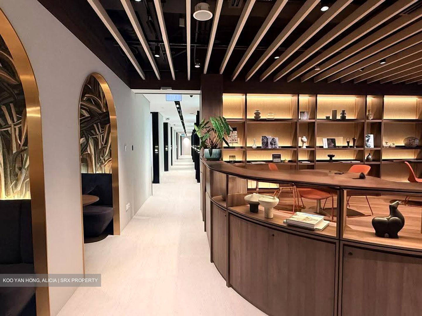 Bank Of Singapore Centre (D1), Office #622567691